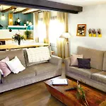 Nyaraló Periquina Con Encanto Munébrega