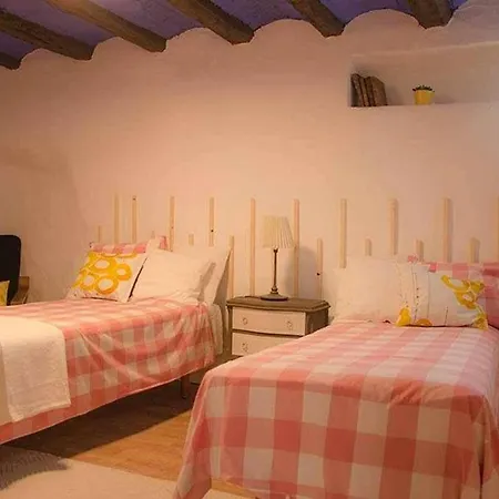 Periquina Con Encanto * Munébrega